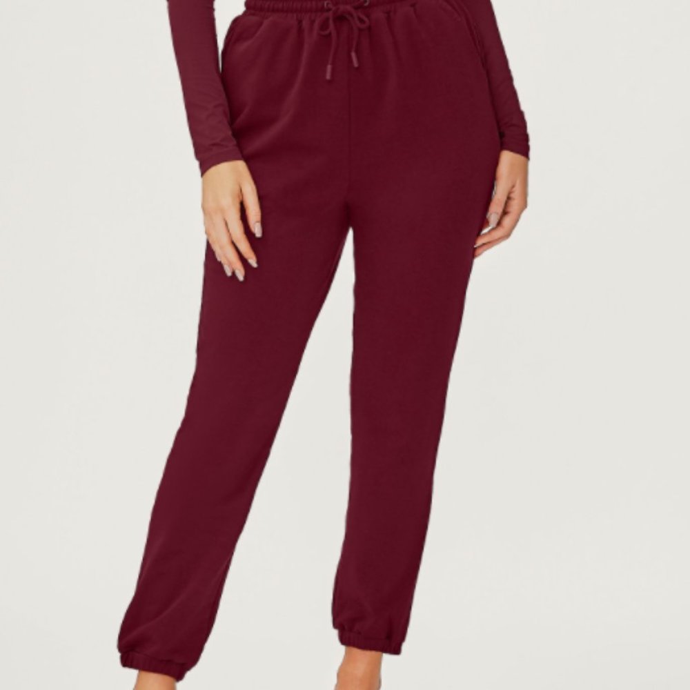 MESHKI - Sylvia Loopback Joggers - Burgundy S